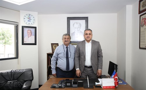 Kaymakamımız Mustafa ANTEPLİOĞLU, Yeşilova Mahalle’mizin muhtarı Erdoğan ÖNDER’i ziyaret etti.